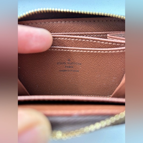 Louis Vuitton zip coin purse - Picture 5 of 9